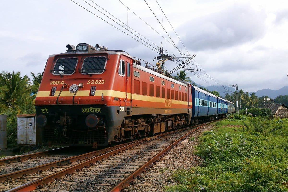Bihar Train News| These 12 trains including Garib Rath got stoppage at new stations
