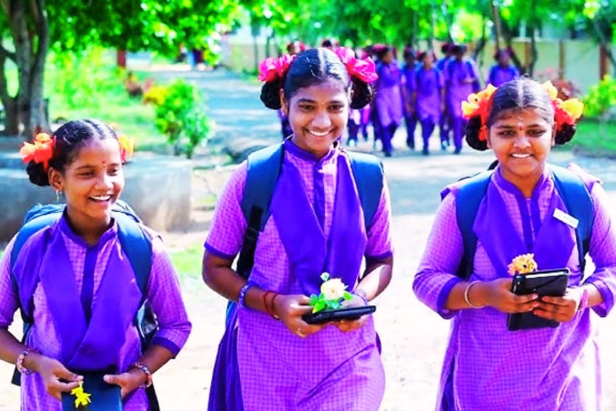 UNICEF Aadha Full Comics