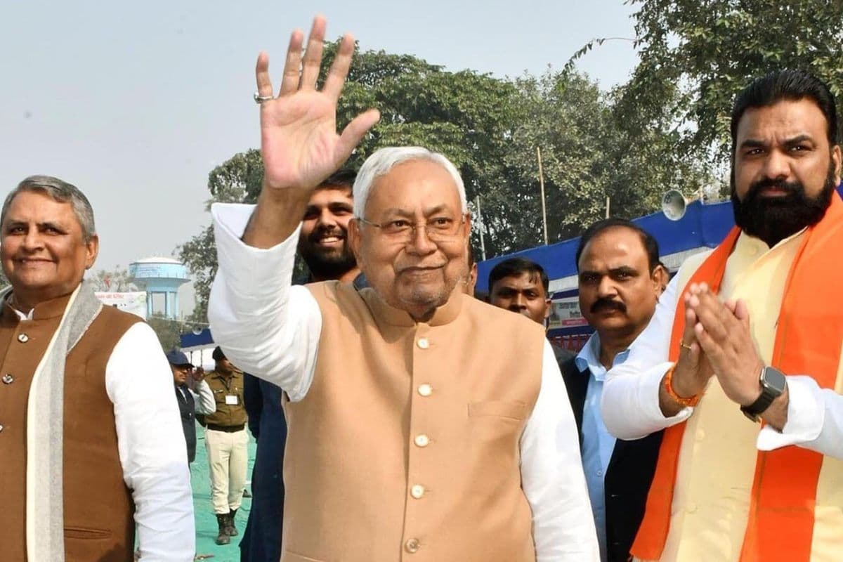Bihar Cabinet: नीतीश कैबिनेट की बैठक आज, डोमिसाइल, रोजगार समेत इन मुद्दों पर हो सकती है चर्चा