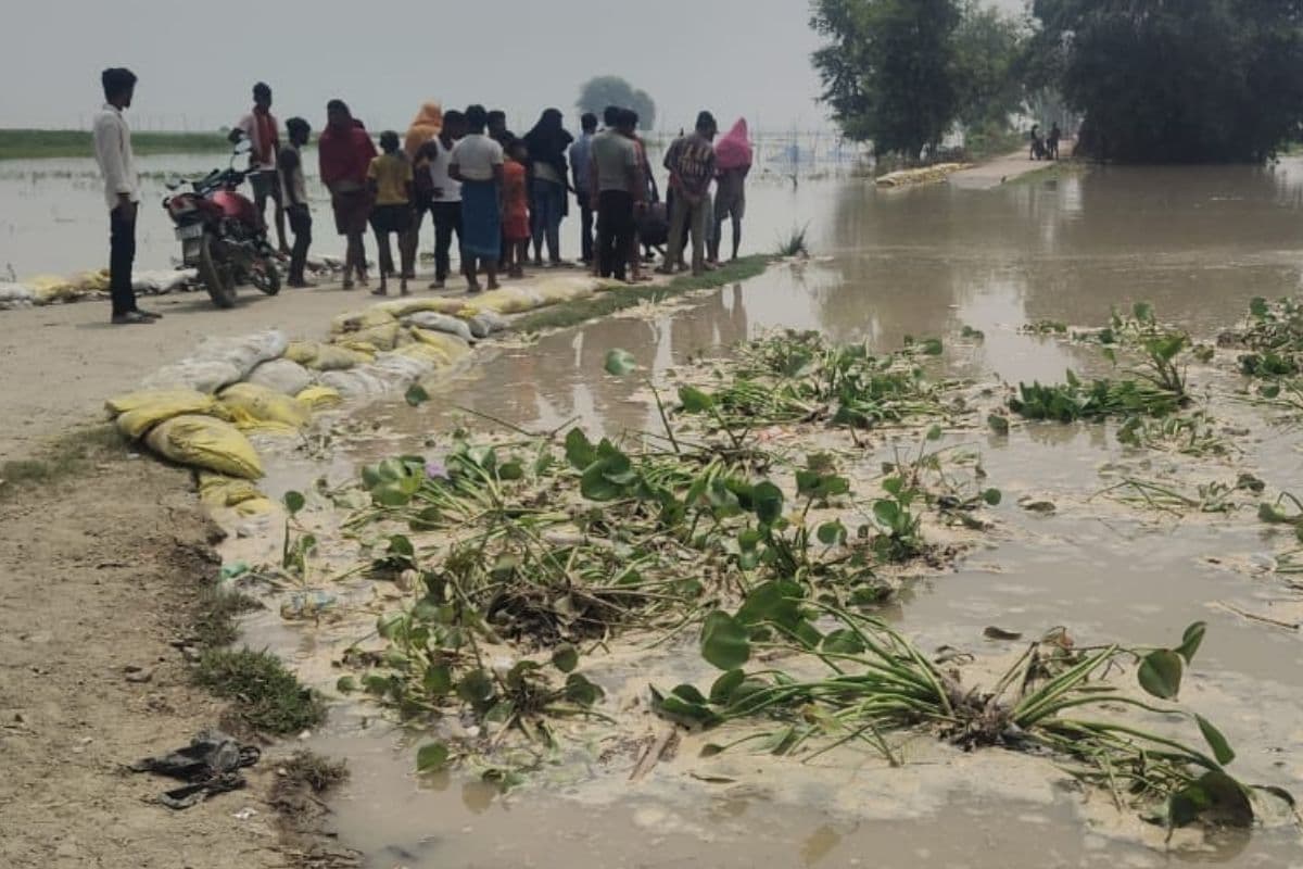 Bihar Flood Alert 30 houses submerged in Ganga