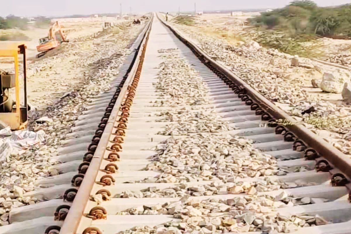 Bihar News: बिहार में इस रेल लाइन का काम जल्द होगा शुरू, सर्वे का काम ...