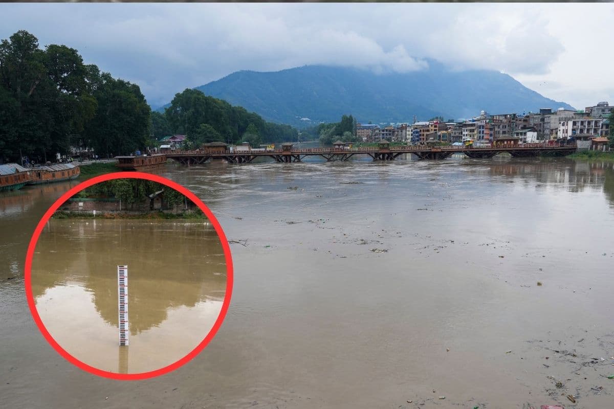 Water level of River Jhelum Water level of River Jhelum