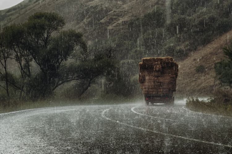 सावधान! बोकारो और देवघर में थोड़ी देर में होगी वर्षा, मौसम विभाग ने जारी किया येलो अलर्ट