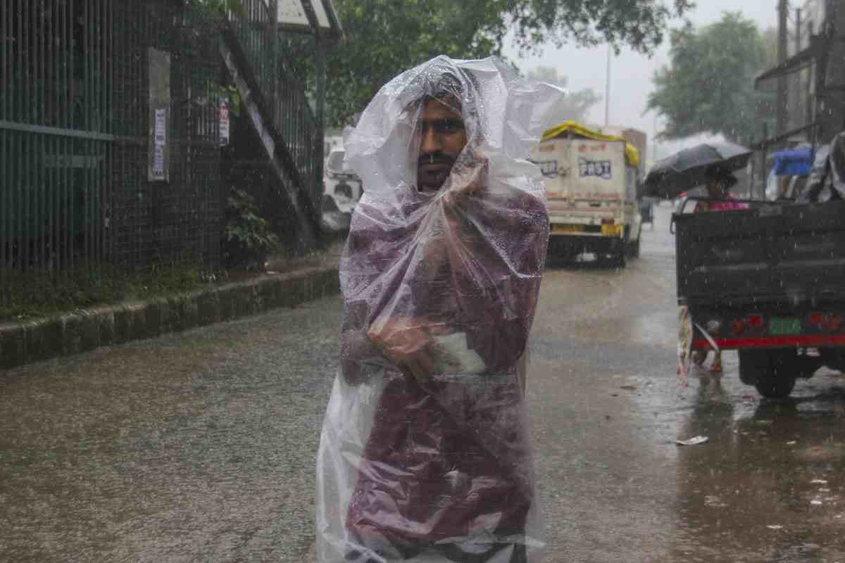 Heavy Rain Alert : बंगाल की खाड़ी में बनेगा लो प्रेशर, बारिश मचाएगी तांडव