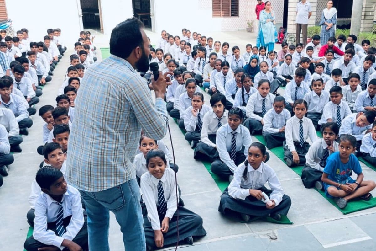 Bihar Teacher: अब सड़क सुरक्षा सिखाएंगे बिहार के शिक्षक, स्कूलों में शुरू होगा ट्रैफिक अवेयरनेस कैंपेन