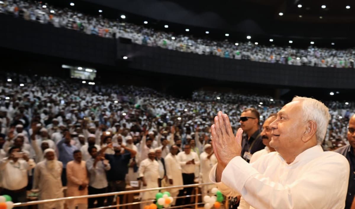 कभी नहीं किया अल्पसंख्यकों से भेदभाव, मदरसा शिक्षकों को नीतीश कुमार ने दिलाया भरोसा