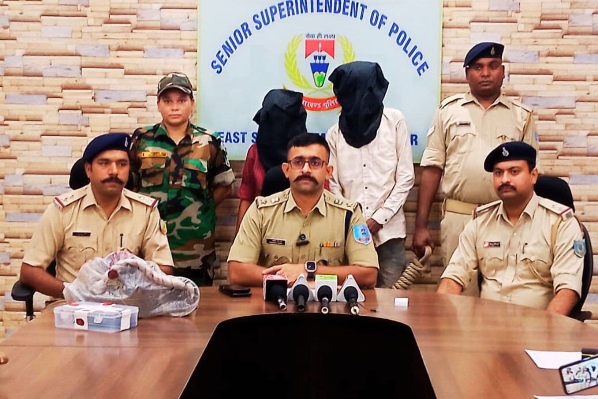 पूर्वी सिंहभूम के मंदिर से चोरी मामले में युवती समेत 2 गिरफ्तार