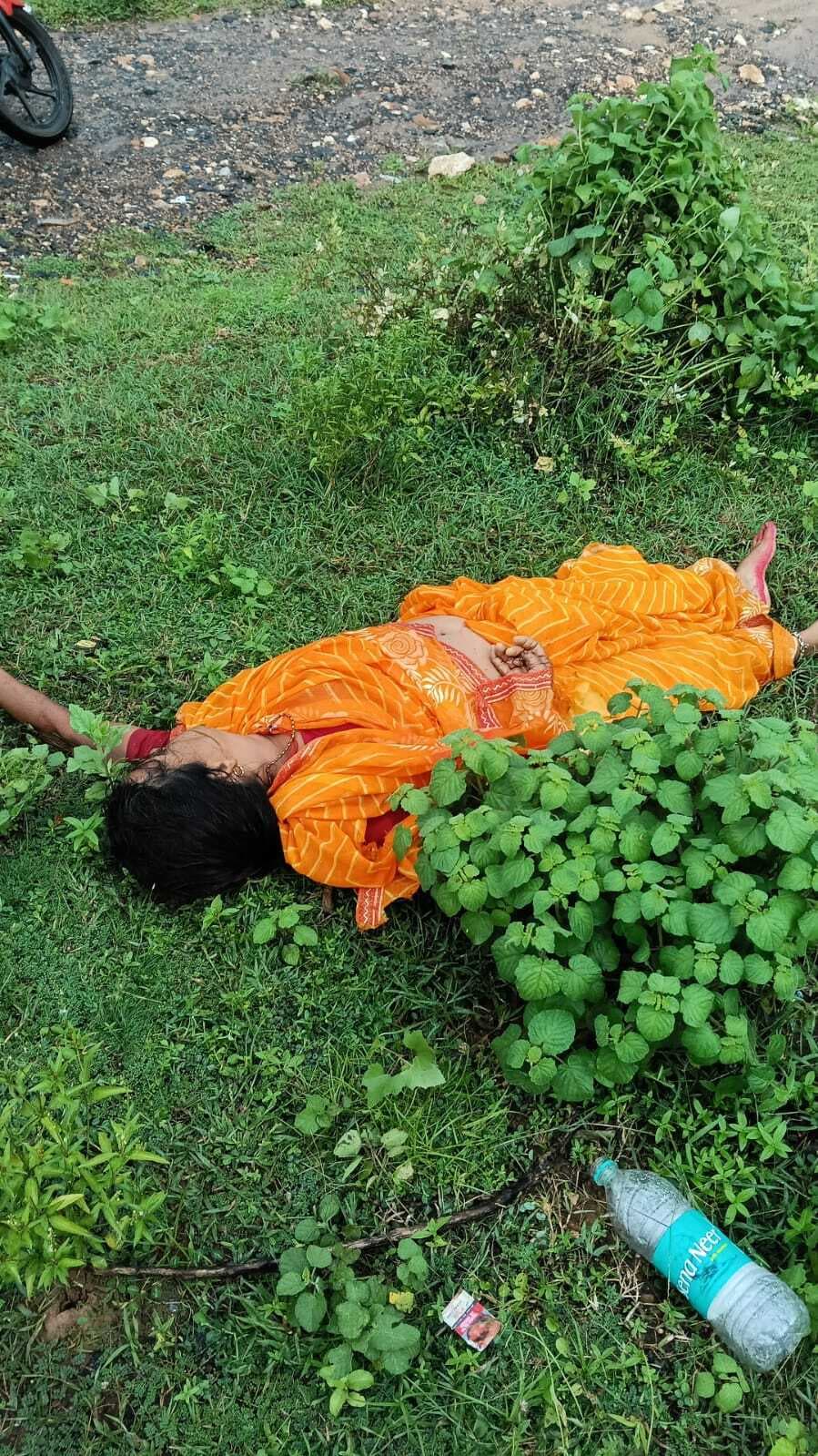 Giridih News :चारपहिया वाहन व बाइक में टक्कर, महिला की मौत