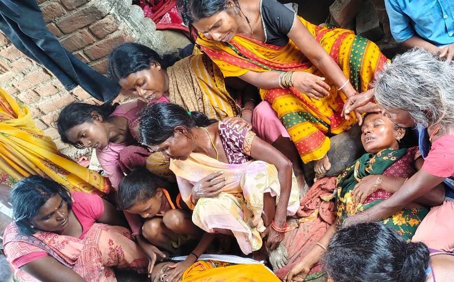 ओबरा के तेंदुआ हरकेश में सांप के काटने से युवती की मौत