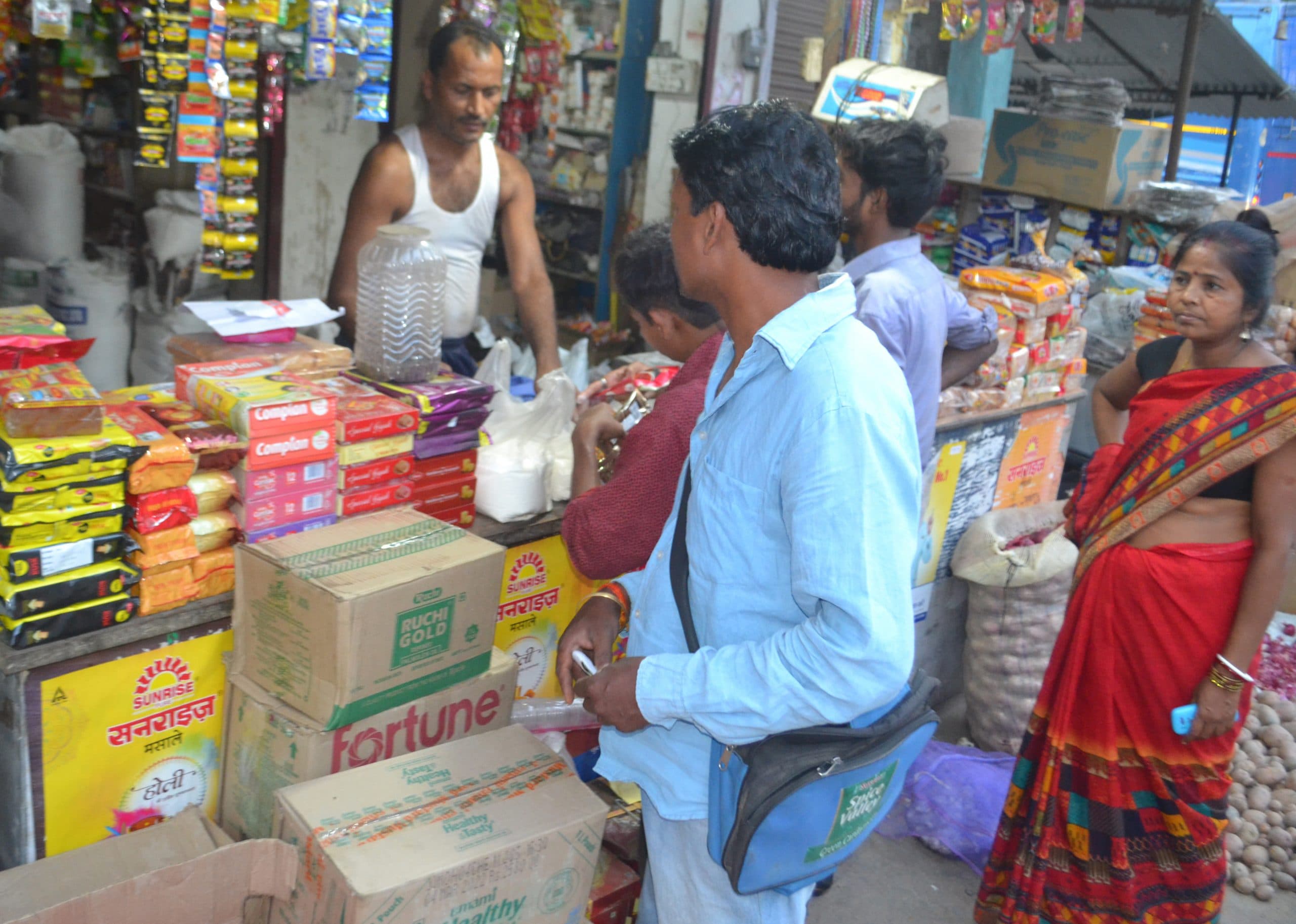 महंगाई ने बिगाड़ा किचन का बजट, जायका भी हुआ खराब