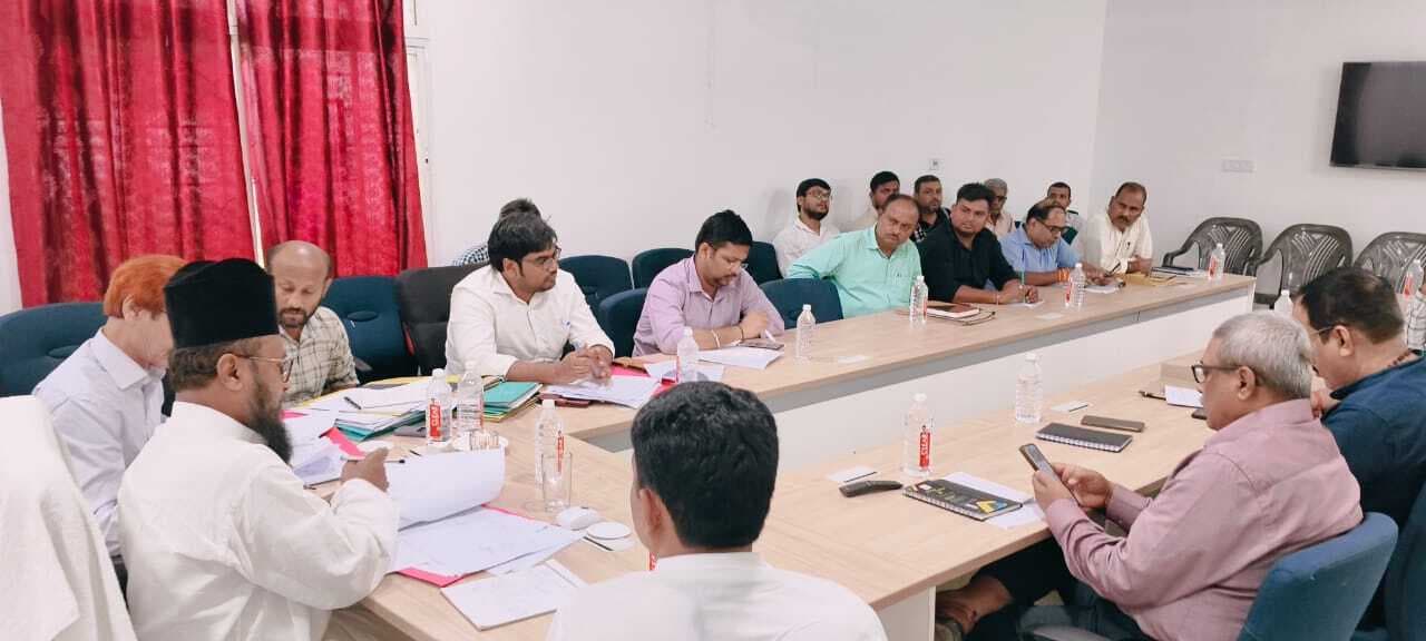 निजी स्वामित्व वाली कब्रिस्तानों की घेराबंदी नहीं होगी: बलियावी