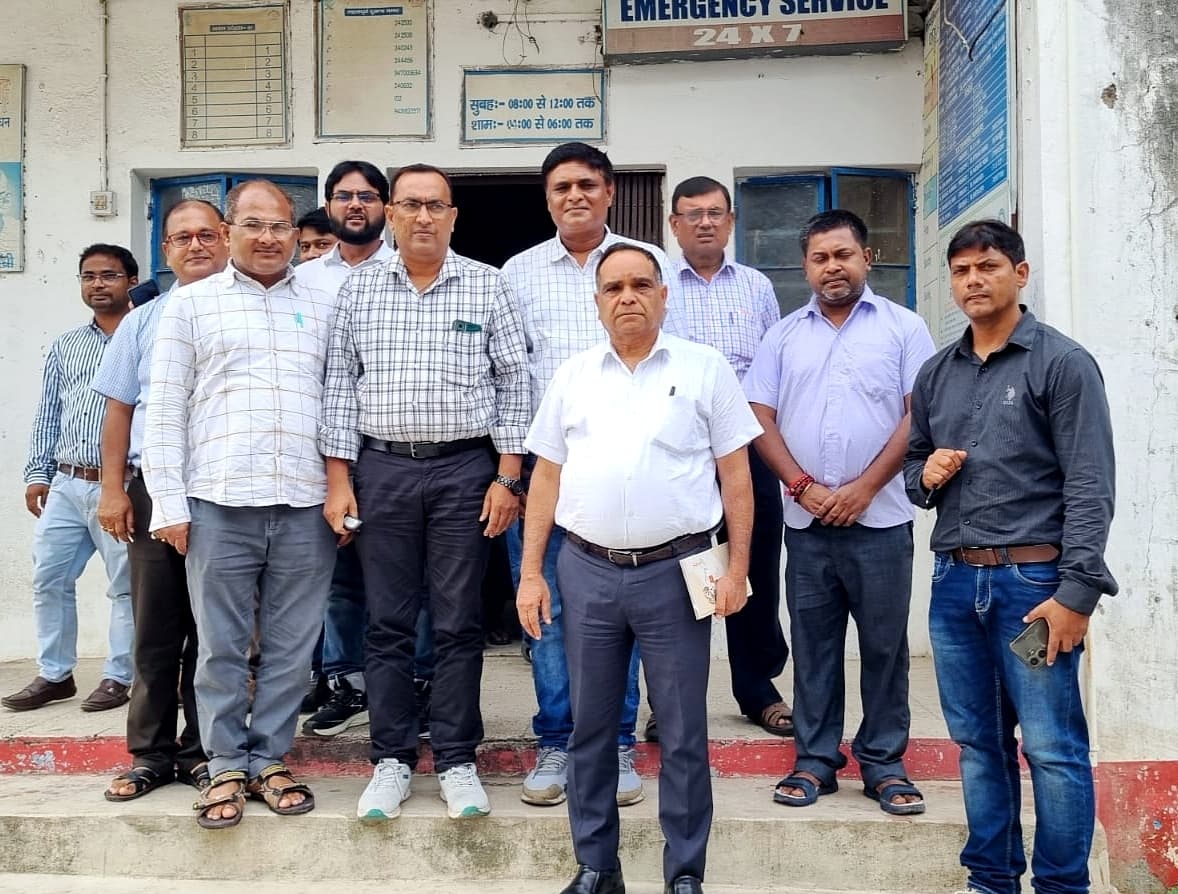 पीएचसी के डॉक्टरों को सीएस ने पढ़ाया सेवा, व्यवहार और नैतिकता का पाठ