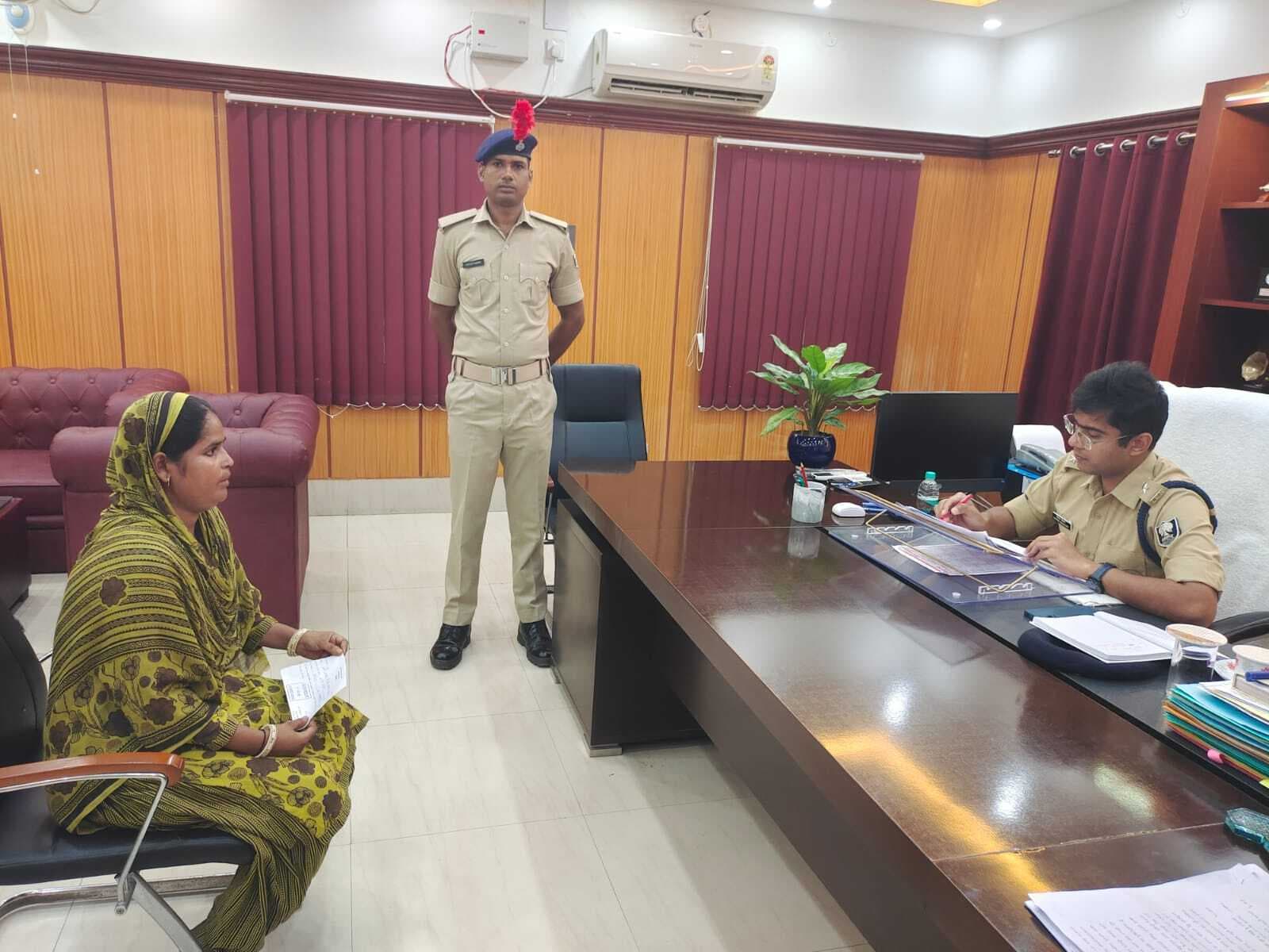 एसपी से 45 लोगों ने विभिन्न मामलों को लेकर आवेदन देकर की शिकायत