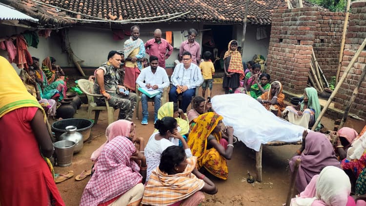 Deoghar news : खेत में काम करने के दौरान वज्रपात से किसान की मौत