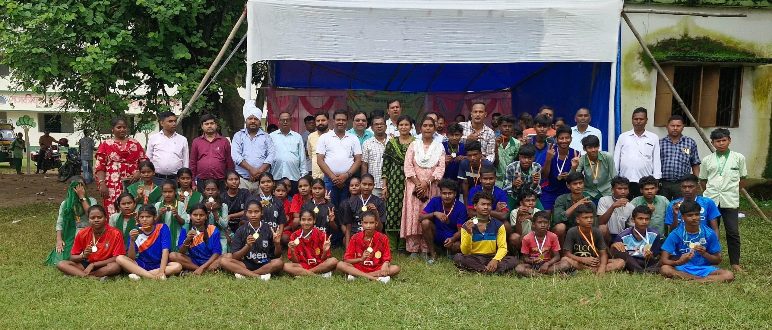 200 मीटर बालिका दौड़ में रीता, लक्ष्मी व रानी कुमारी ने मारी बाजी