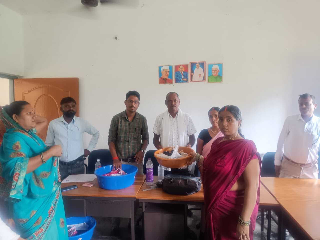 फाइलेरिया मरीजों को मिली राहत, एमएमडीपी किट का वितरण