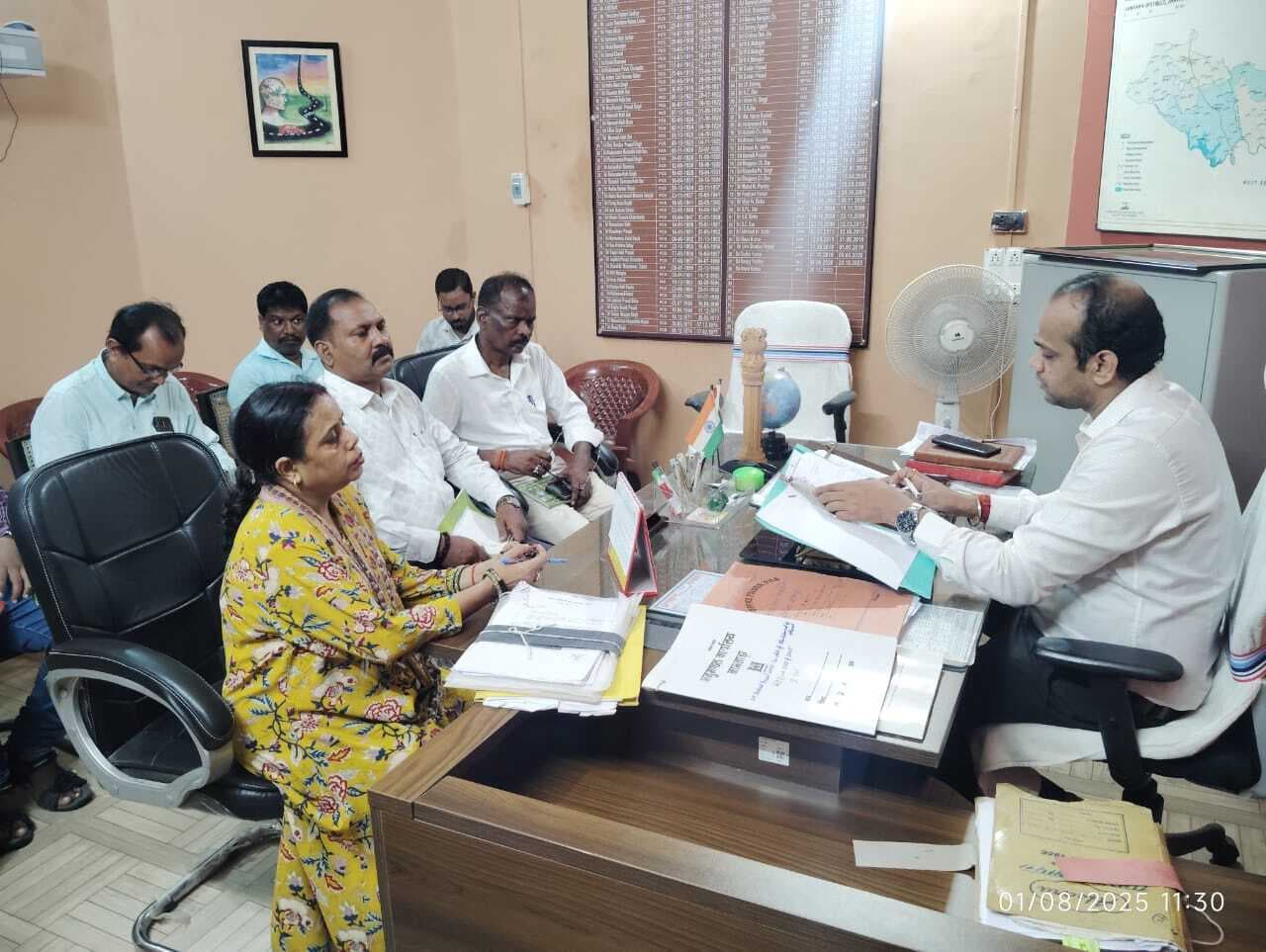 वनाधिकार पट्टा देने के प्रस्ताव किया गया विमर्श