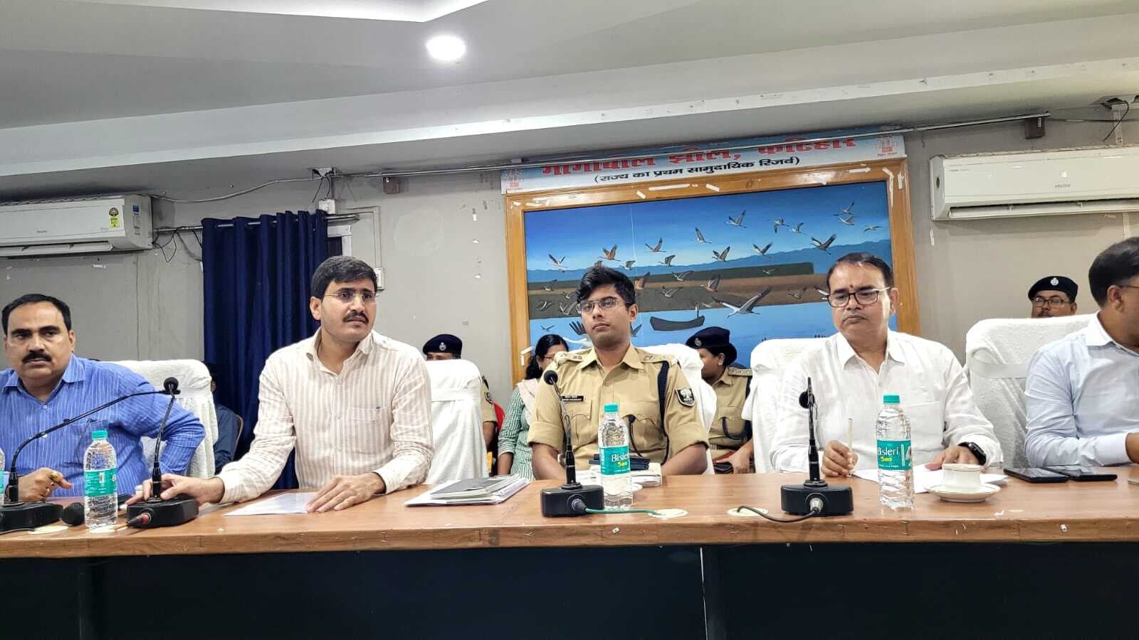 स्वाधीनता दिवस की तैयारी समय पर पूरा करें: डीएम