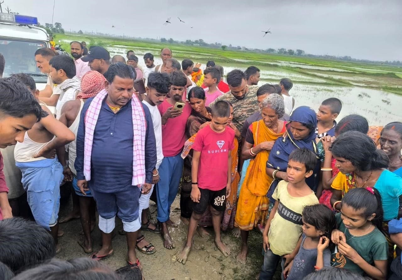 वज्रपात की से 38 वर्षीय युवक की मौत