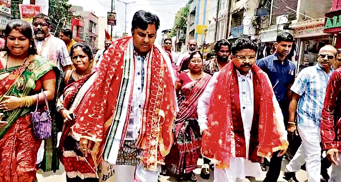 Jharsuguda News: संबलपुरी भाषा, साहित्य और परंपरा को पूरे विश्व में मिली पहचान : डॉ महालिंग