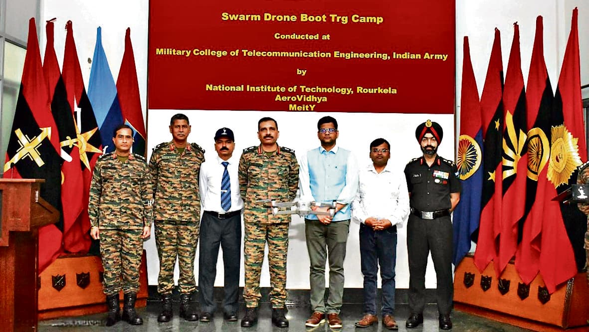 Rourkela News: एनआइटी राउरकेला ने भारतीय सेना के अधिकारियों को दिया ड्रोन स्वार्म तकनीक का प्रशिक्षण