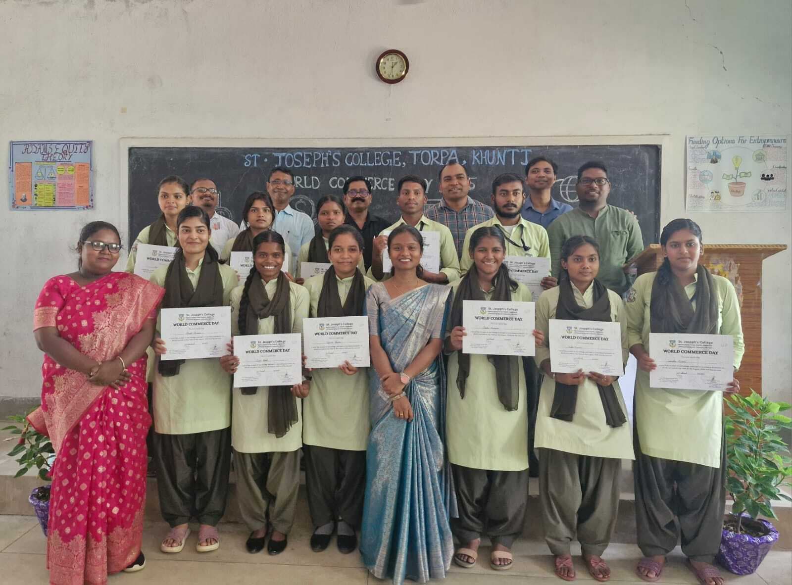 संत जोसेफ कॉलेज में वर्ल्ड कॉमर्स डे मनाया गया