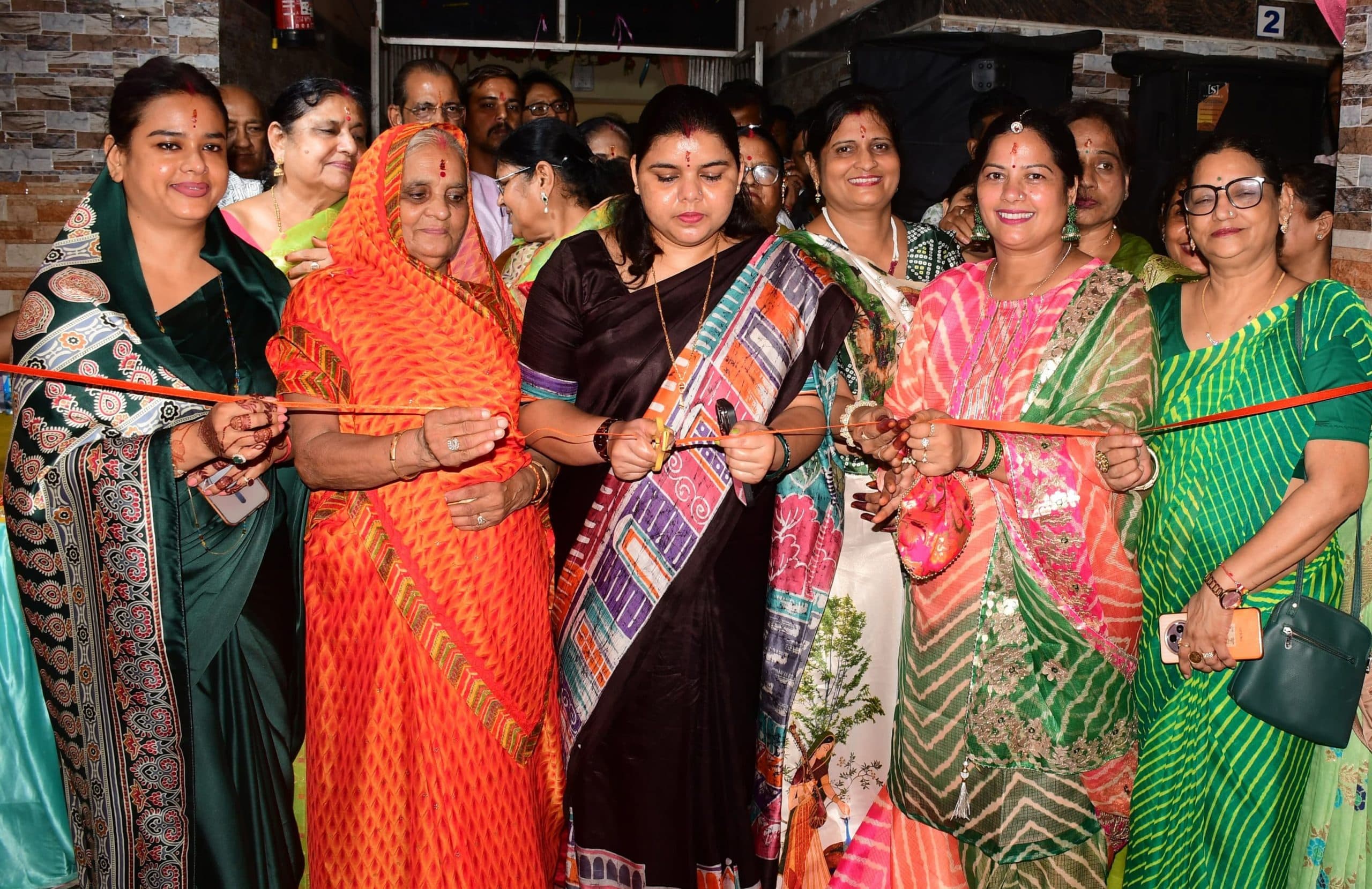 गुलाबबाग में माहेश्वरी महिला मंडल ने मनाया सावन महोत्सव