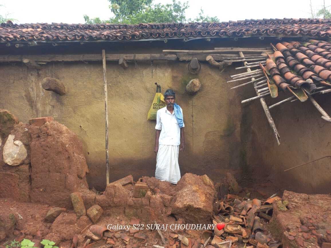 भारी बारिश ने छीना आशियाना, ठाढ़ी और मलहरा गांव में दो घर ढहे
