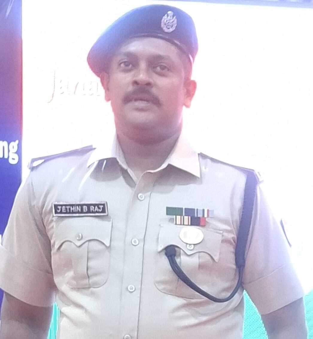 आरपीएफ सीनियर कमांडेंट जेथिन बी राज को डीजी प्रतीक चिह्न सम्मान