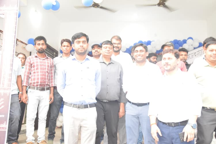 डीडीसी ने आकांक्षा हाट का किया शुभारंभ, स्थानीय उत्पादों को मिलेगा बढ़ावा