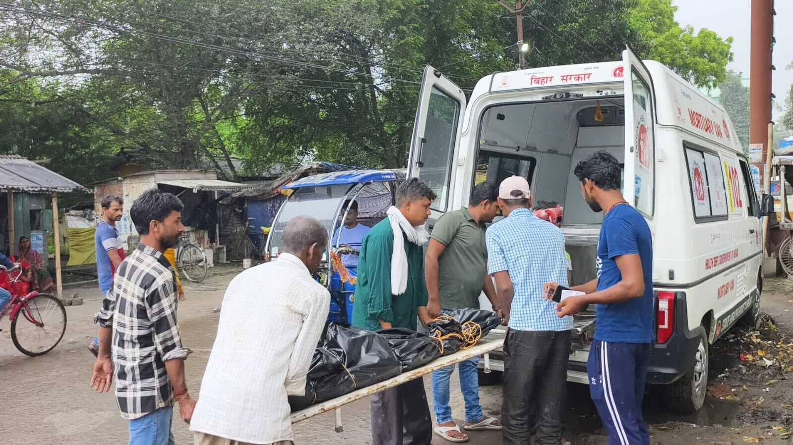 दो दिन से लापता मजदूर का शव खेत में मिला, हत्या की आशंका