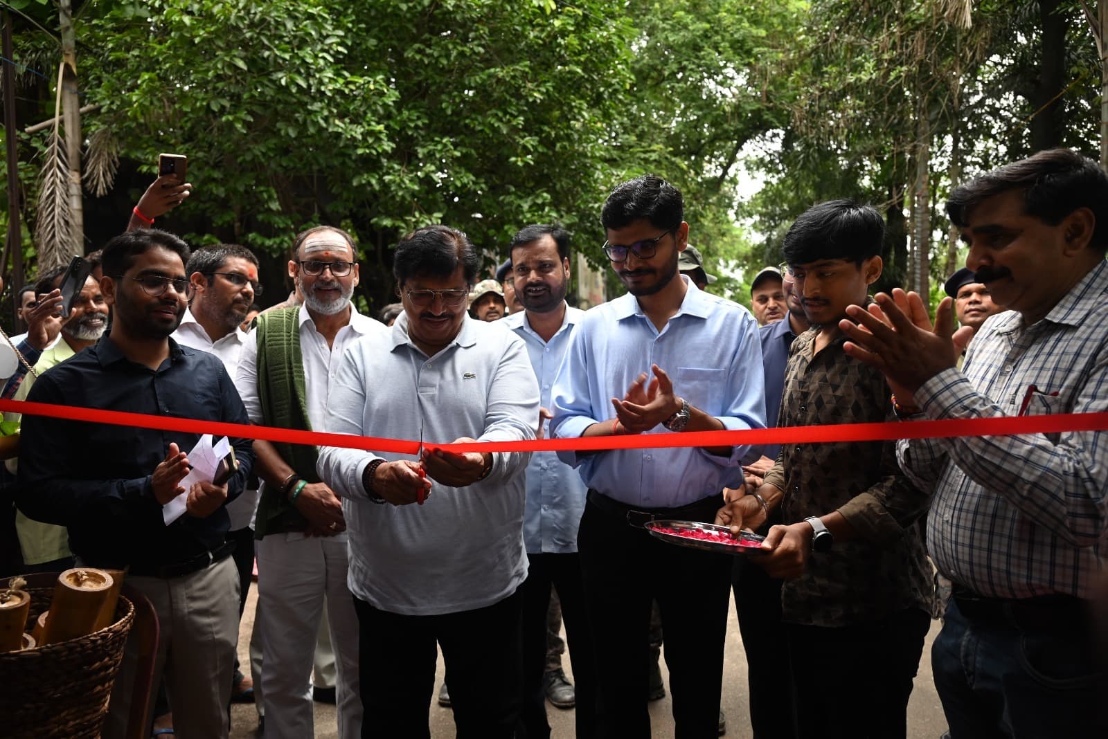 Deoghar News : महिला समूहों को मिलेगा बाजार, आकांक्षा हाट में दिखा उत्साह