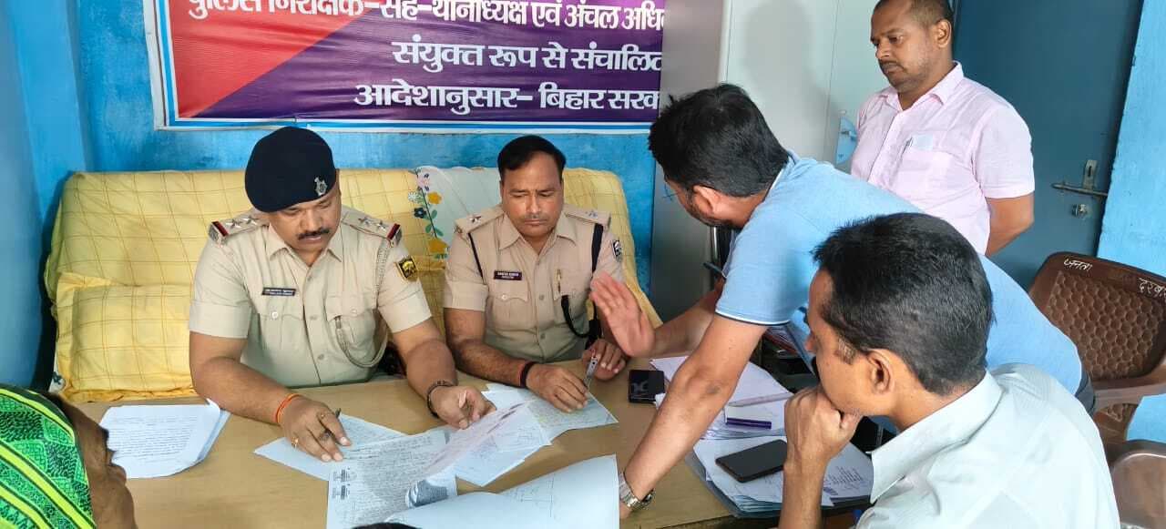 एक दर्जन से अधिक मामलों का हुआ निष्पादन