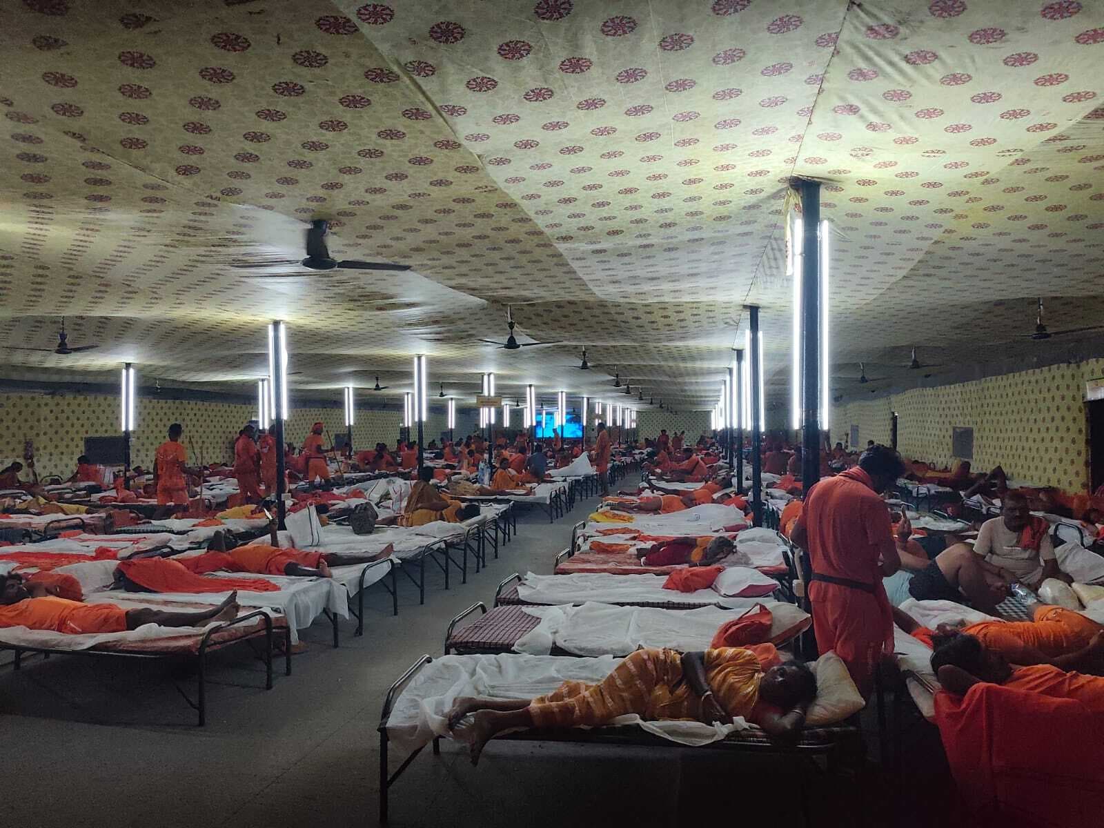 श्रावणी मेला में टेंट सिटी मिटा रहा है श्रद्धालुओं की थकान