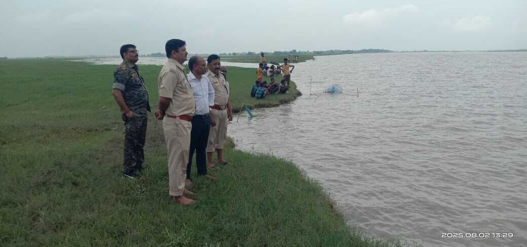 दिन भर एसडीओ, सीओ करते रहे कैंप, खोजबीन जारी