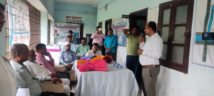 Madhubani News : सिंचाई के लिए बैठक कर नहर नेटवर्क से जुड़ी समस्याओं पर की चर्चा