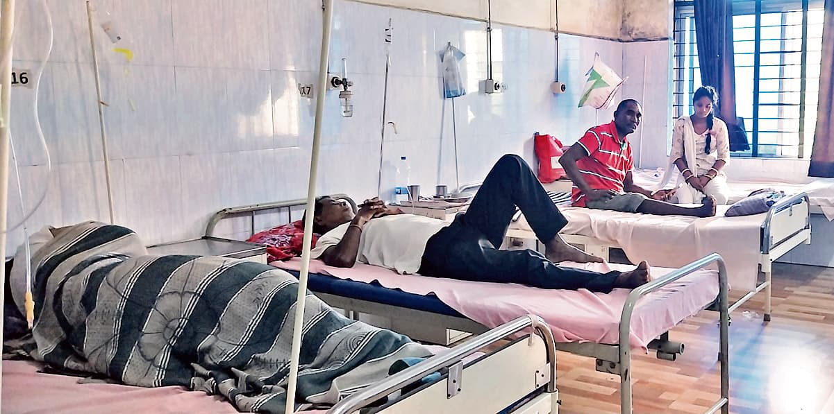 Seraikela Kharsawan News : सरायकेला में मौसमी बीमारियों का प्रकोप