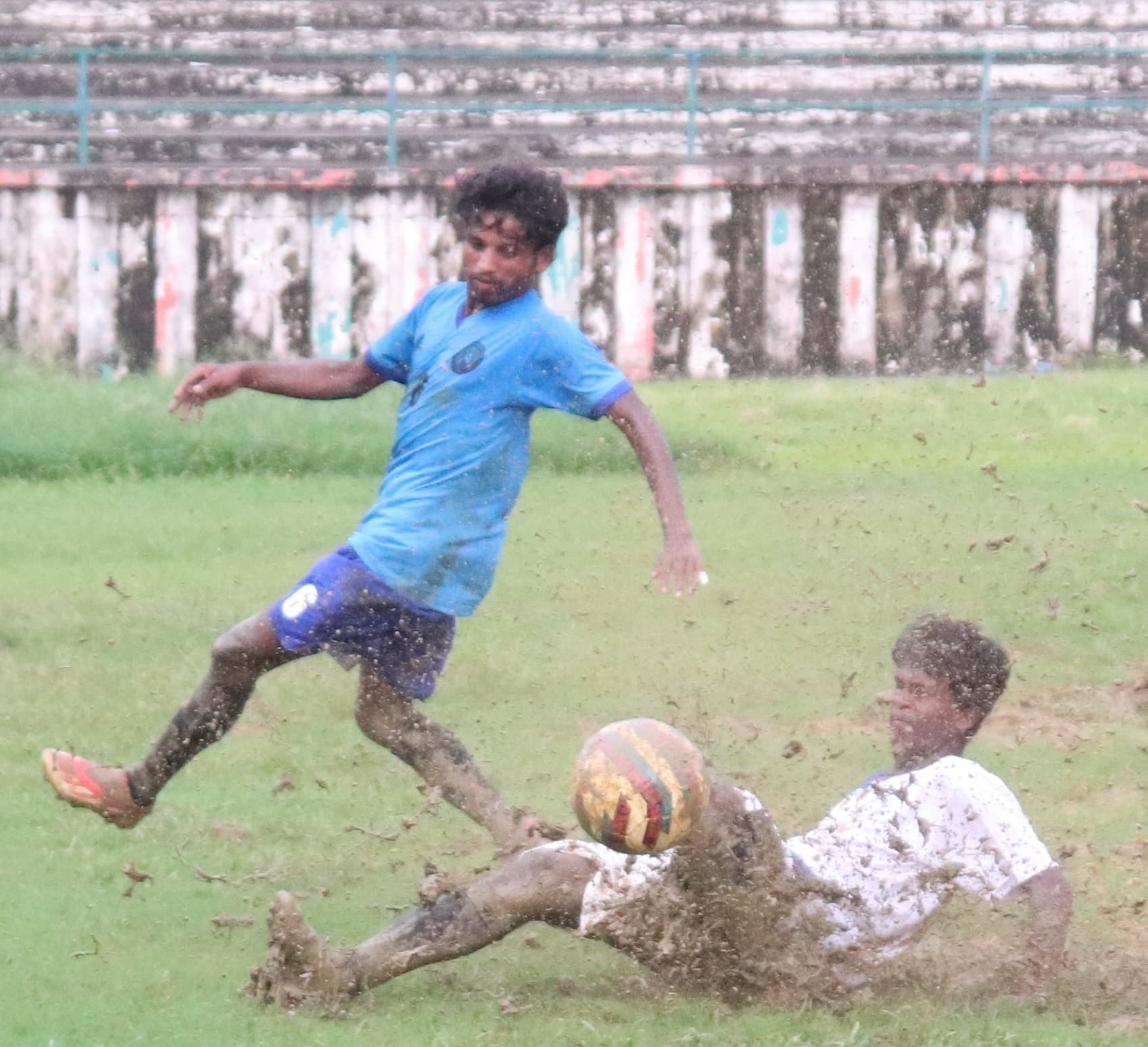 झारखंड बयार ने विजन एपेक्स को चार गोल से हराया