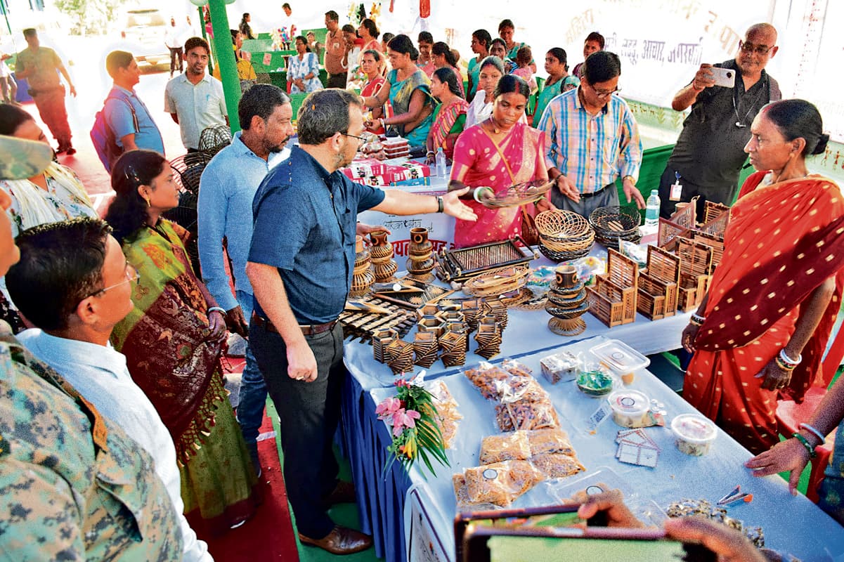 Seraikela Kharsawan News : शीर्ष पर पहुंचना आसान, टिके रहना चुनौतीपूर्ण