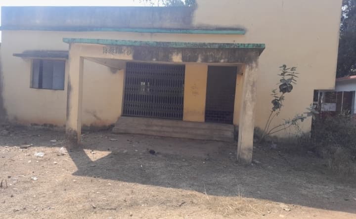 डाक बंगला परिसर में बने विवाह भवन का उपयोग नहीं