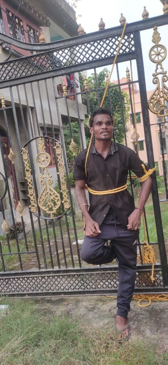 Jamshedpur News : परसुडीह : चोरी के आरोप में युवक को बनाया बंधक, पुलिस को सौंपा