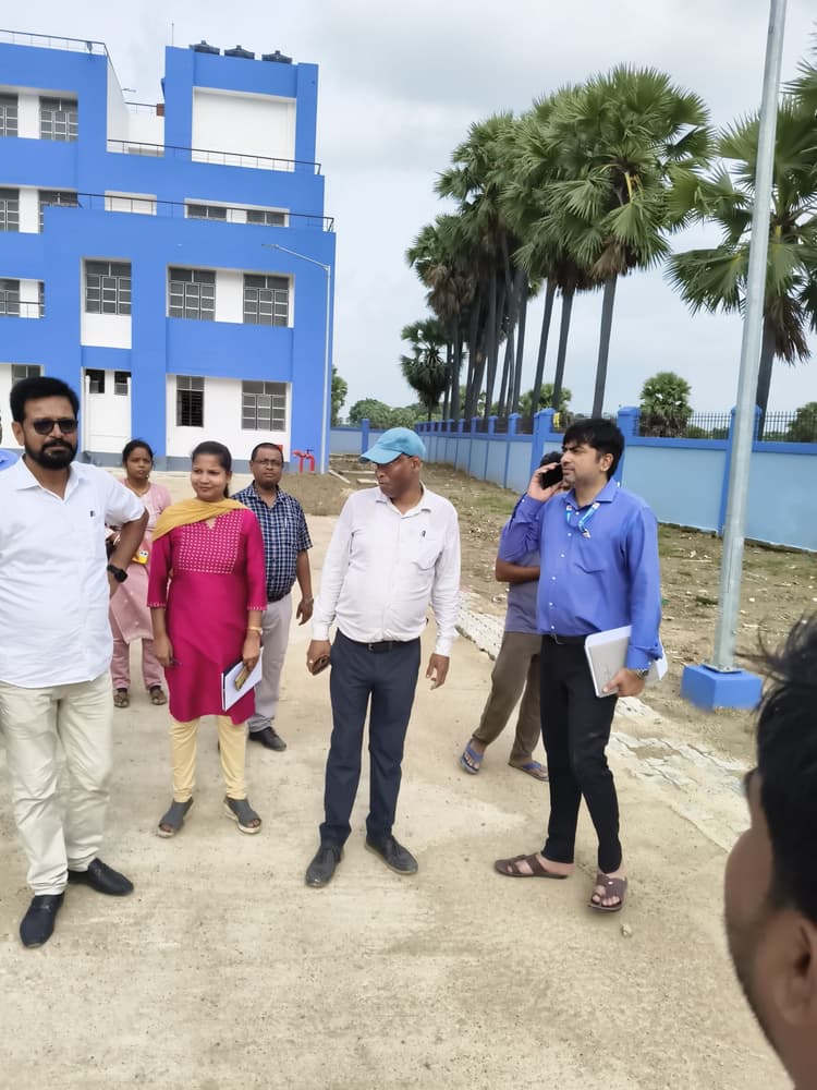 आंबेडकर आवासीय विद्यालय बनकर तैयार, उद्घाटन की तैयारी