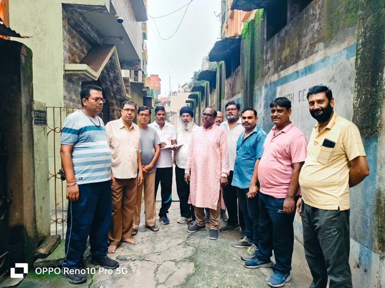 Jamshedpur news. जनता दल (यू) मानगो थाना समिति ने डिमना रोड संजय पथ में चलाया संपर्क-समस्या-समाधान अभियान