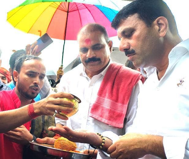 दाहा नदी पर तीन बड़े पुलों का विधायक ने किया शिलान्यास