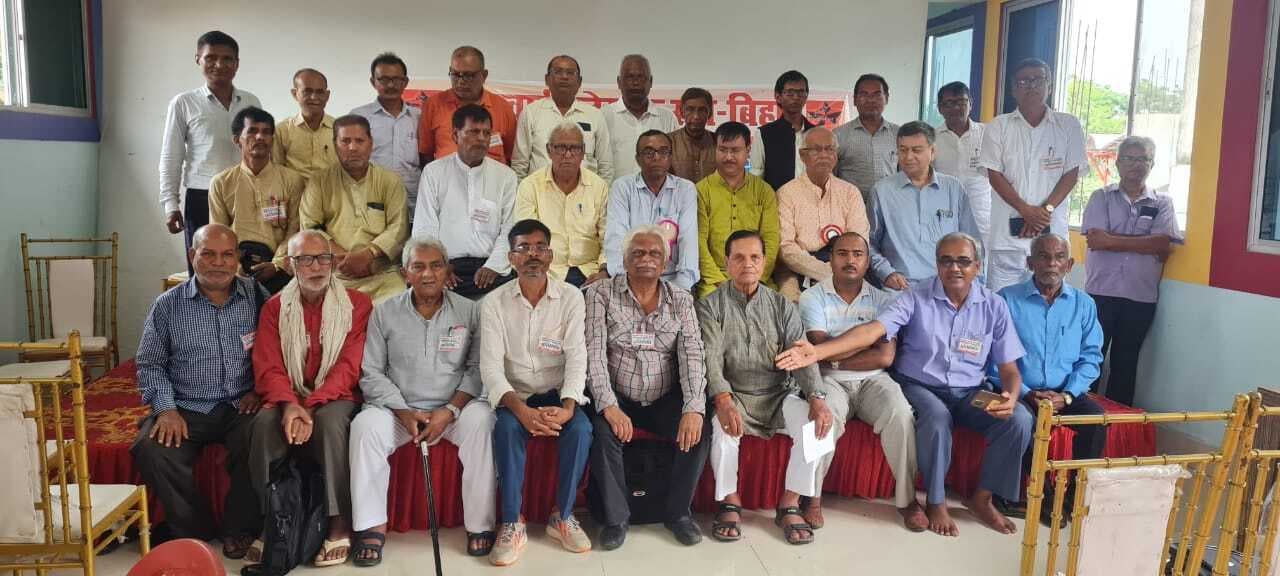 लेखक, कवि और पत्रकारों पर हमला निंदनीय