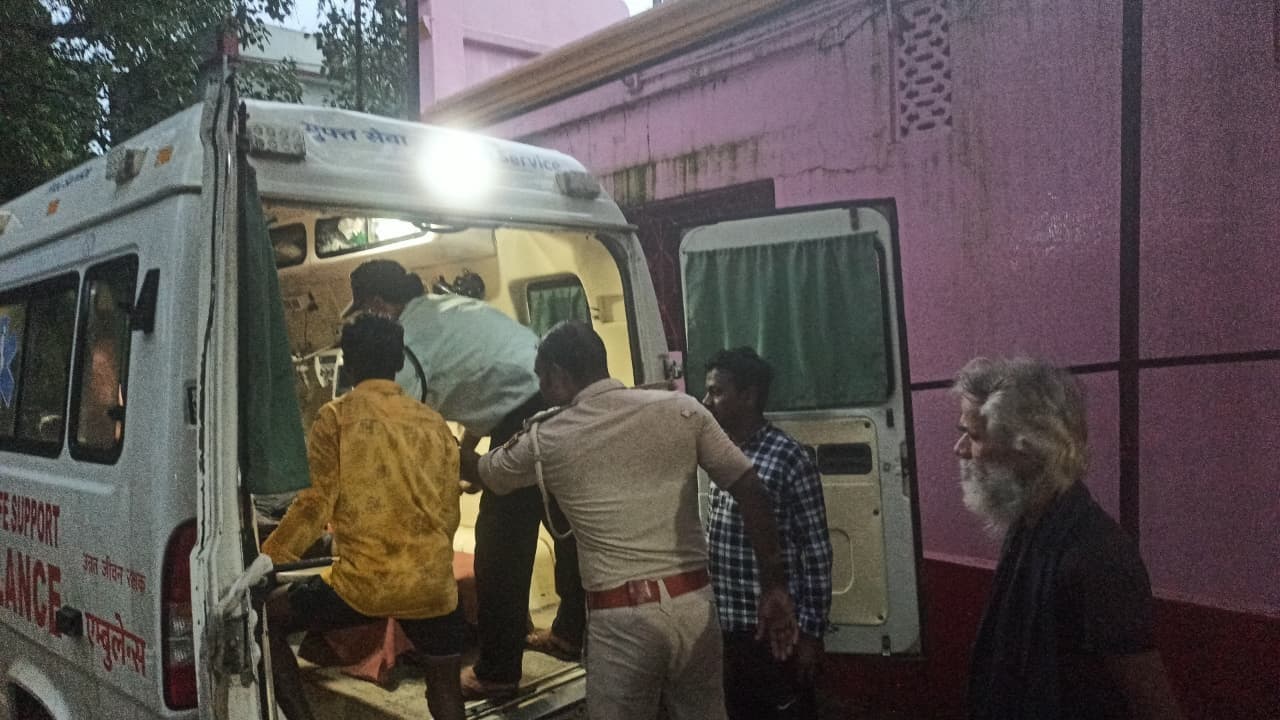 विक्रमपुर मोड़ पर ऑटो-बाइक की टक्कर में एक की मौत, एक घायल