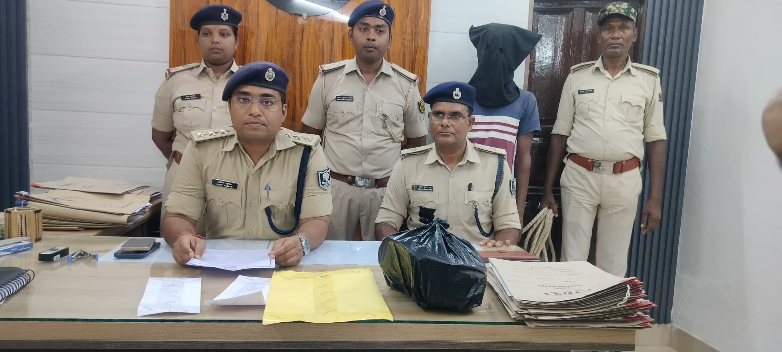 Madhubani News : मधवापुर के बिहारी गांव में युवक की हत्या, आरोपी गिरफ्तार