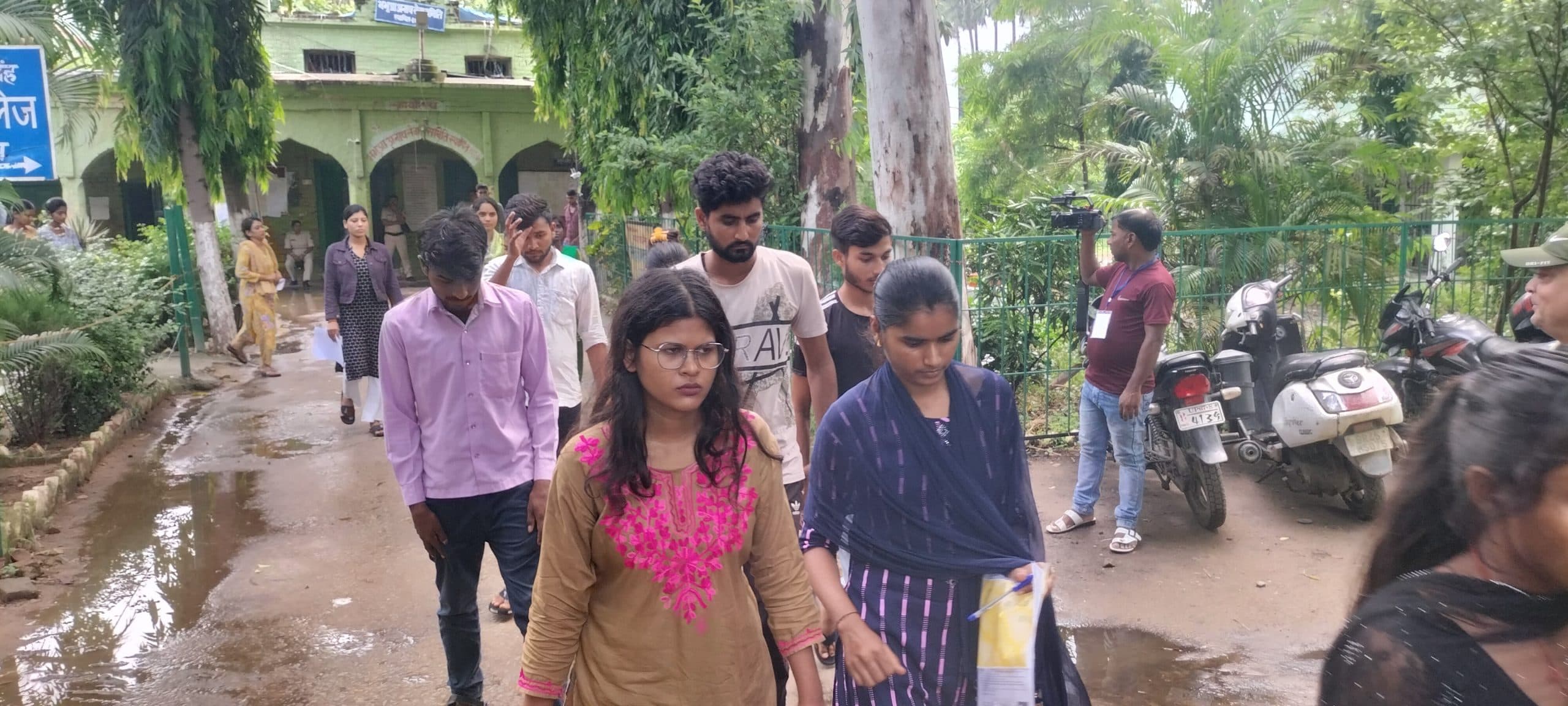 4096 अभ्यर्थी उपस्थित, 1097 रहे अनुपस्थित