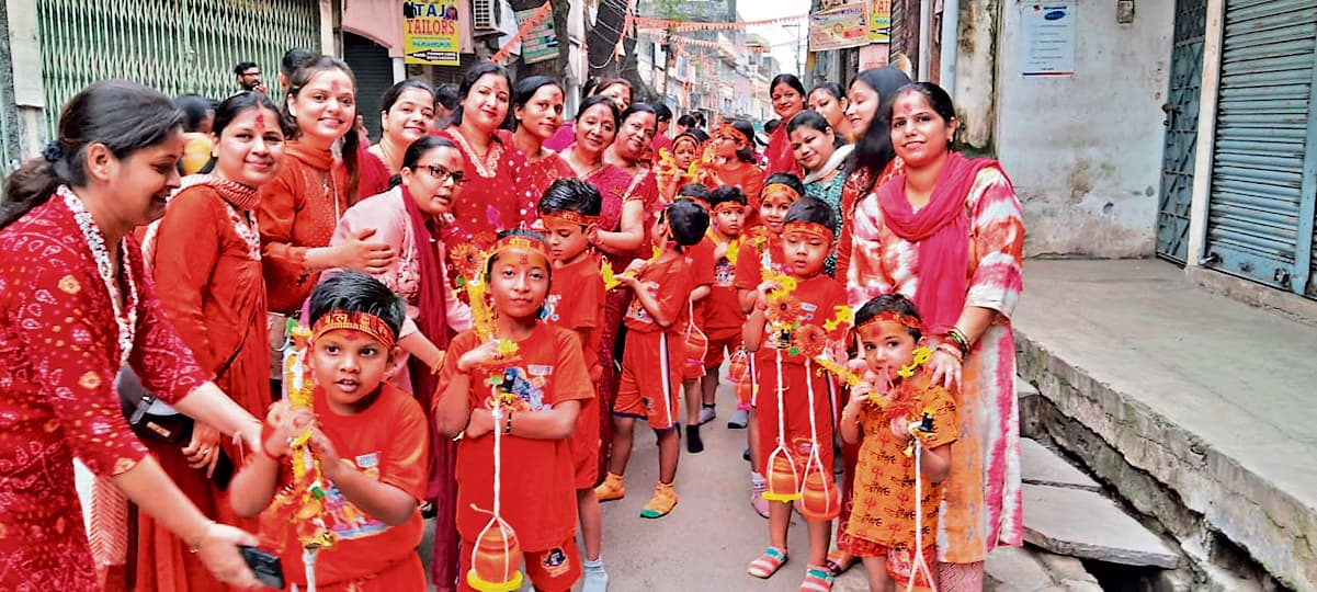 Rourkela News: बाल कांवर यात्रा में शिव तांडव स्तोत्र और हनुमान चालीसा का पाठ रहा आकर्षण का केंद्र