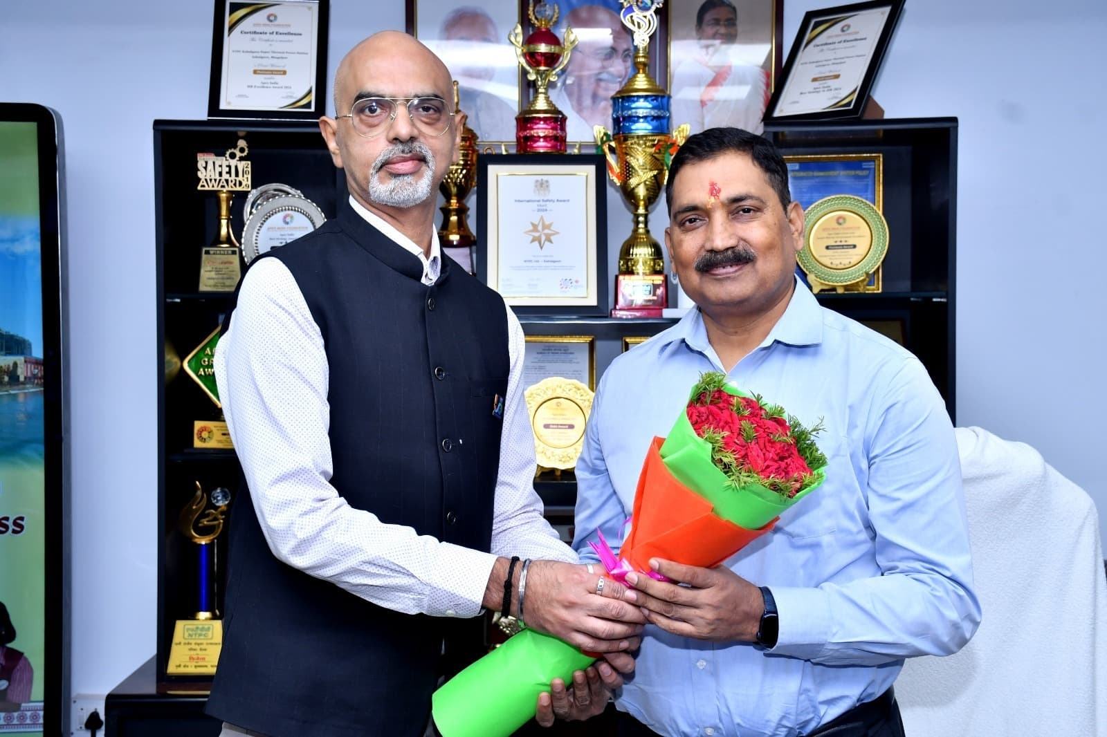 Bhagalpur news रवींद्र पटेल ने एनटीपीसी कहलगांव के परियोजना प्रमुख का पदभार ग्रहण किया